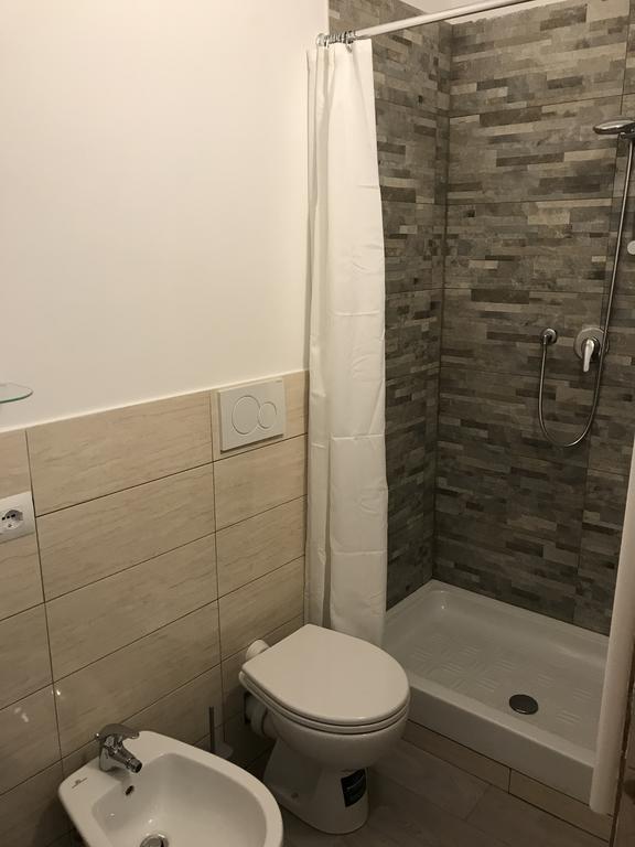 Guest House Montenegro La Spezia Ngoại thất bức ảnh