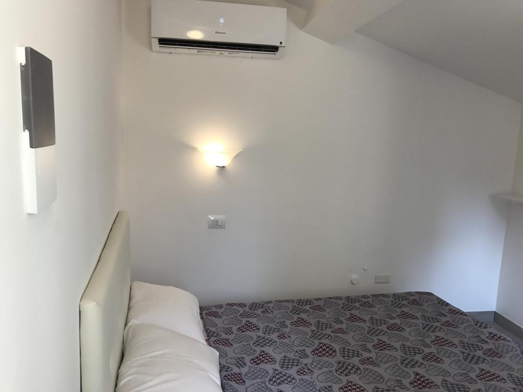 Guest House Montenegro La Spezia Ngoại thất bức ảnh