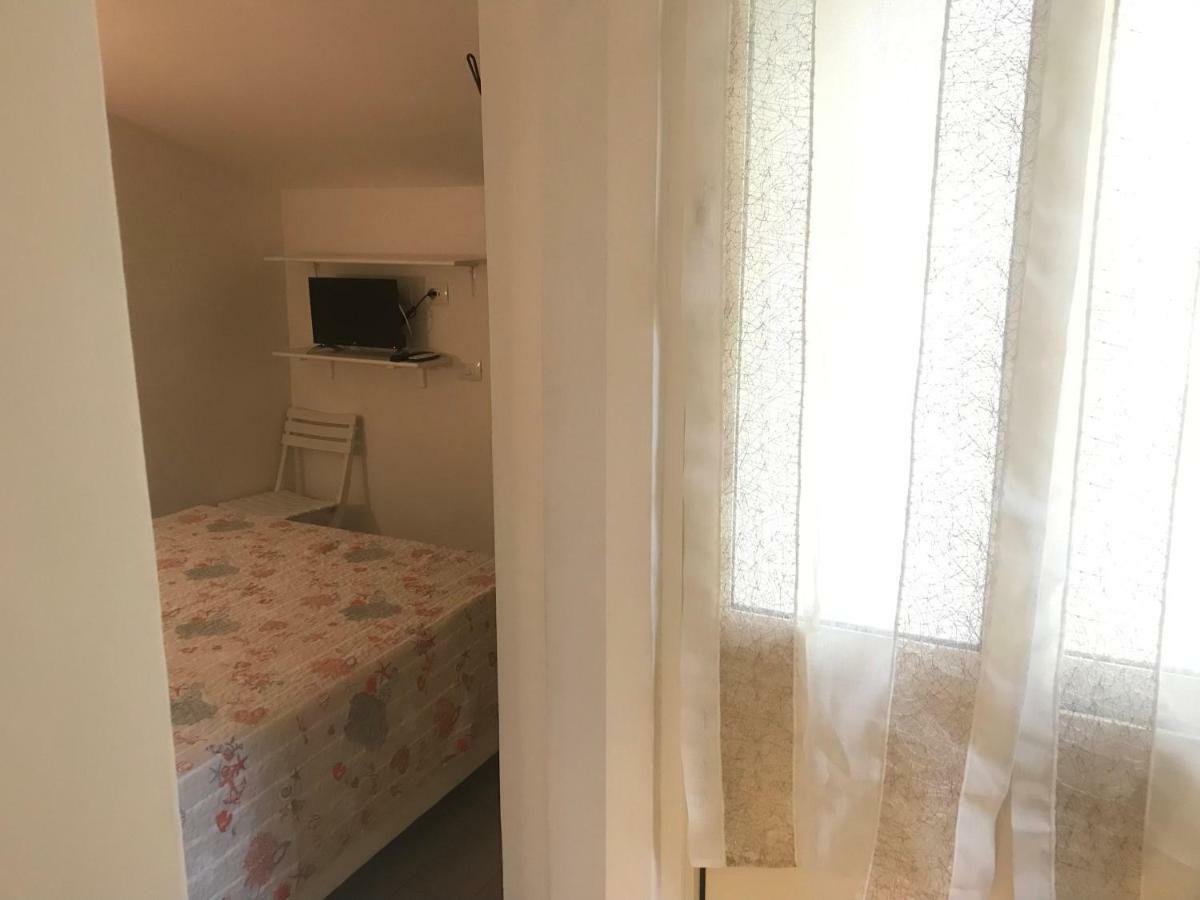 Guest House Montenegro La Spezia Ngoại thất bức ảnh